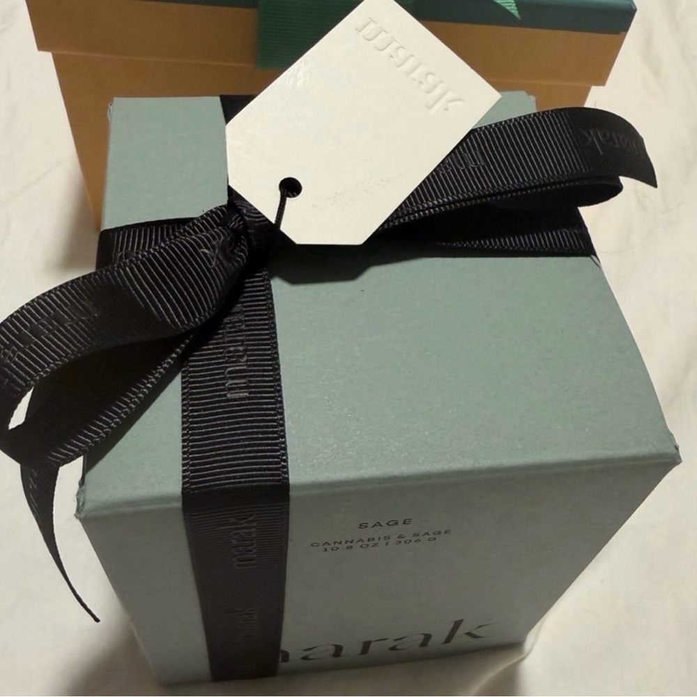 NIB Gift wrapped Marak Sage candle - Picture 5 of 9